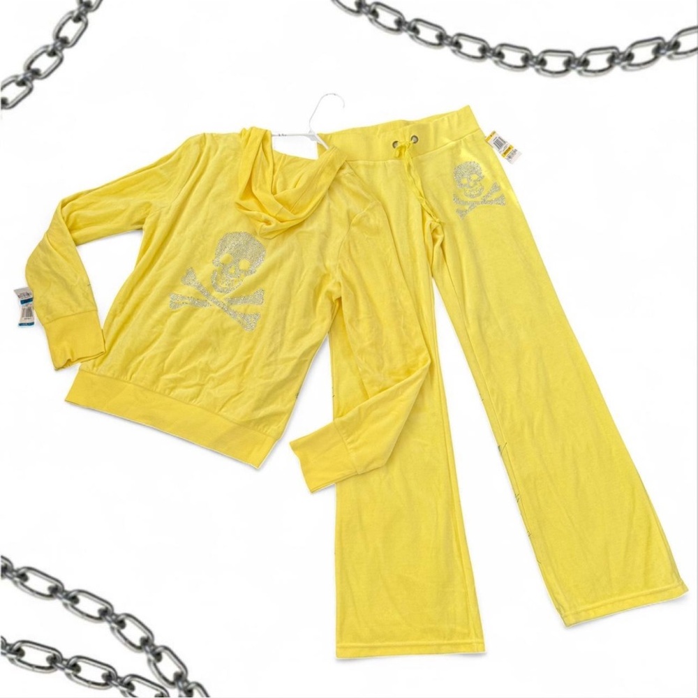Deadstock Jenni by Jennifer Moore • Crystal Skull Lounge Set 🍋